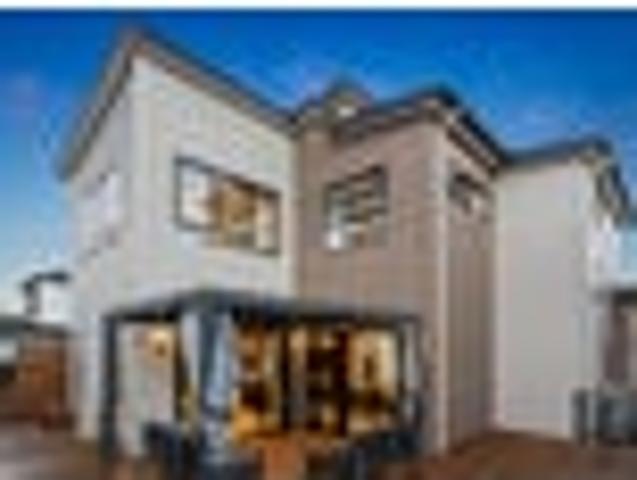 Luxury Family Living in the Heart of Hobsonville