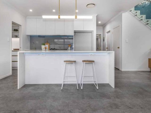 Luxury Family Living in Prestigious Aotea