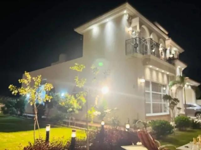 Luxury farm house Lahore Cantt ID 97587