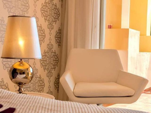 Luxury Flat for rent in Estepona, Spain