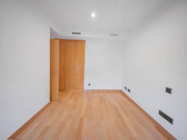 2 bedroom luxury Flat for rent in Madrid, Spain