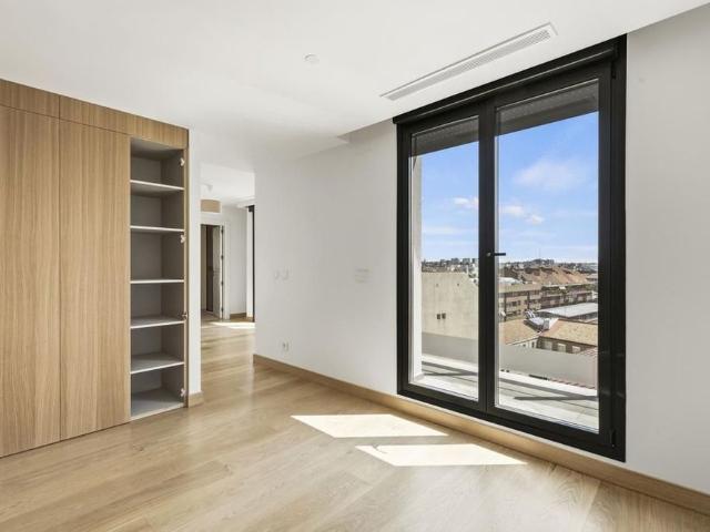 Luxury Flat for rent in Madrid, Spain