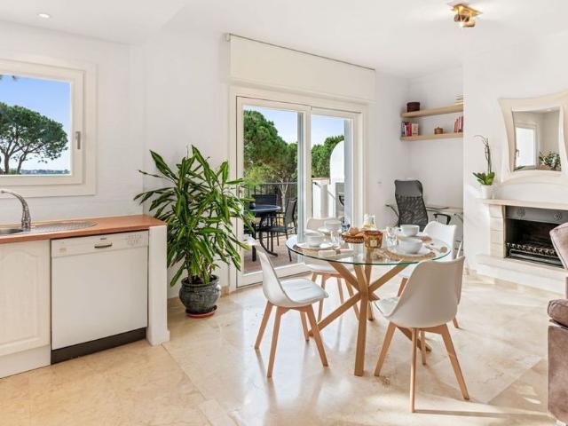 Luxury Flat for rent in Nueva Andalucia, Spain
