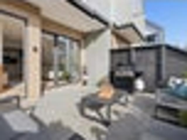 Freehold beachside: Rare 209sqm home with elevator
