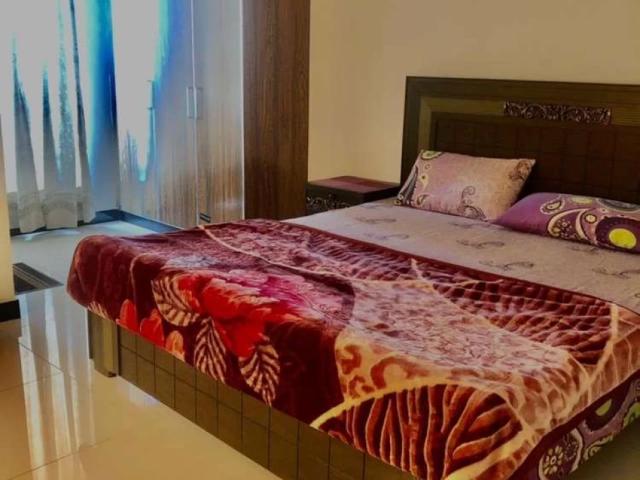 Luxury full furnished flat on rent per day and weekly basis Lahore Bahria Town ID 66382