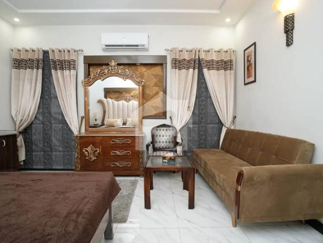 Luxury Fully Furnished 10 Marla House Available for Rent