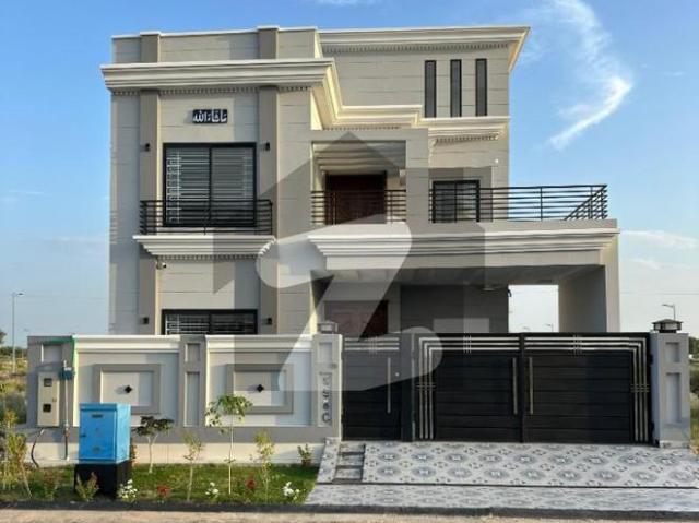 Luxury House 10 Marla Available For Sale DHA Defence Sector C