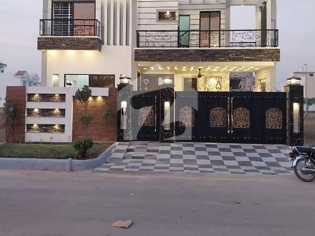 Luxury House Available For Sale
