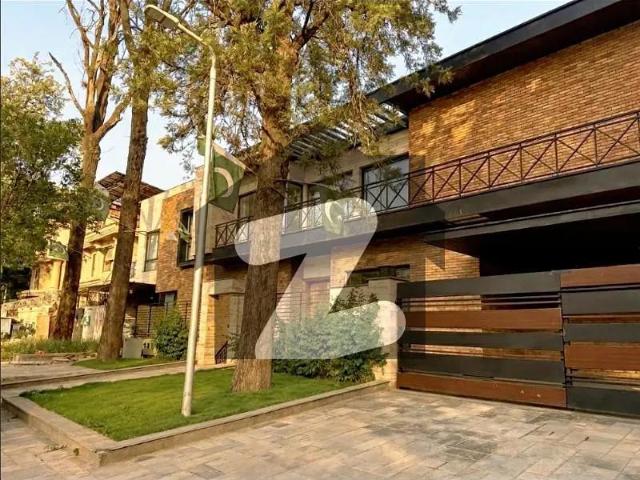 Luxury House For Rent F 6/3