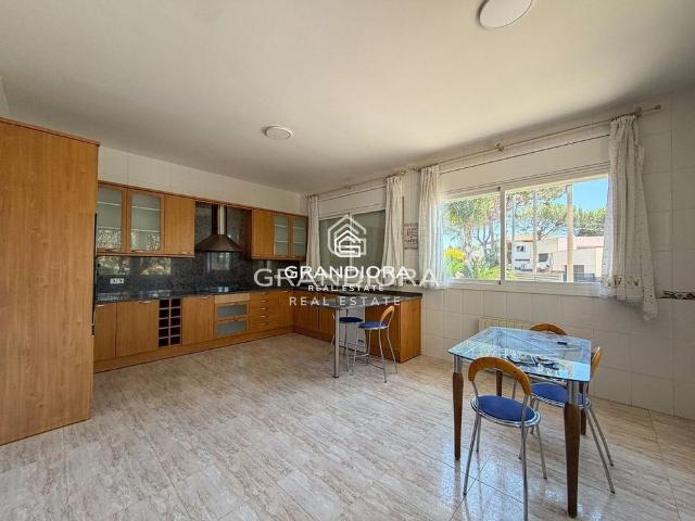 5 bedroom luxury House for rent in Premià de Dalt, Catalonia