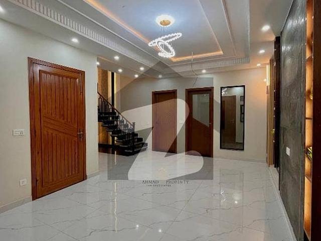 Luxury House For Rent In Royal Orchard