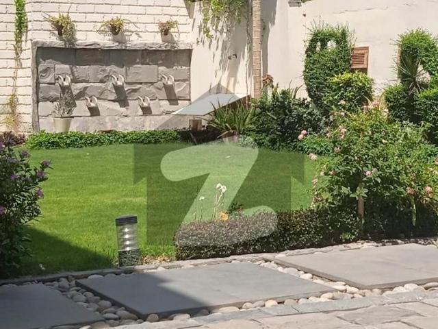 Luxury House For Rent Shaheed Millat Road