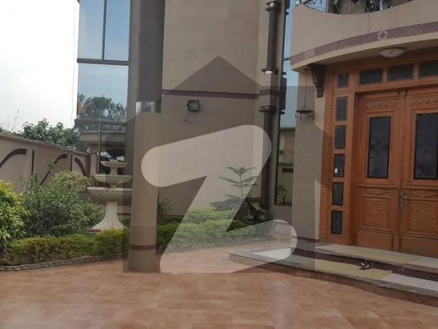 Luxury House for Sale in Cantt Multan First Bungalow on Qasim Road