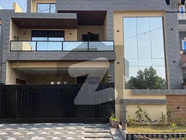 Luxury House For Sale Prime Location And Premium Living