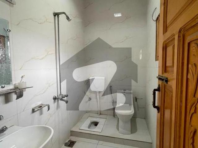 Luxury House Of 10 Marla Is Available For rent D 12