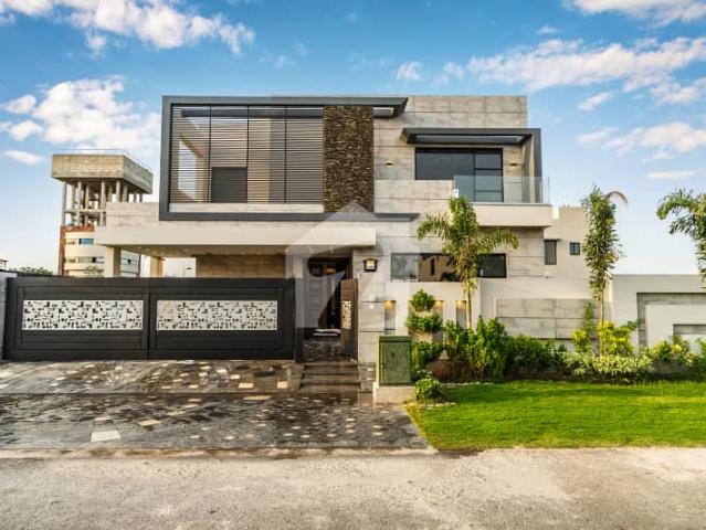 Luxury House Of One Kanal Upper Portion For Luxury Living Style At Superb Hot Location In DHA 8
