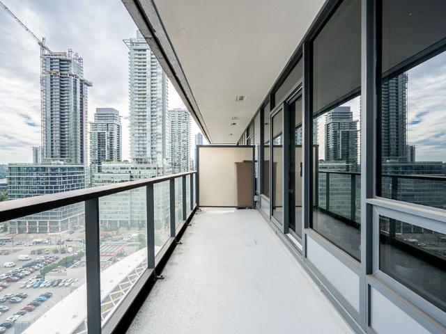 Luxury One Bedroom at The Amazing Brentwood Tower
