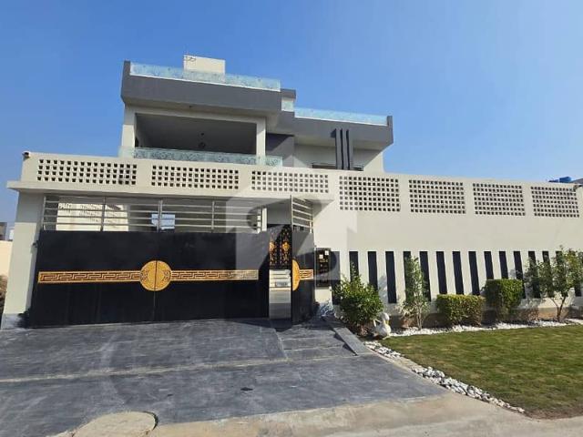 Luxury One Kanal Double Storey House With Full Basement For Sale Block F