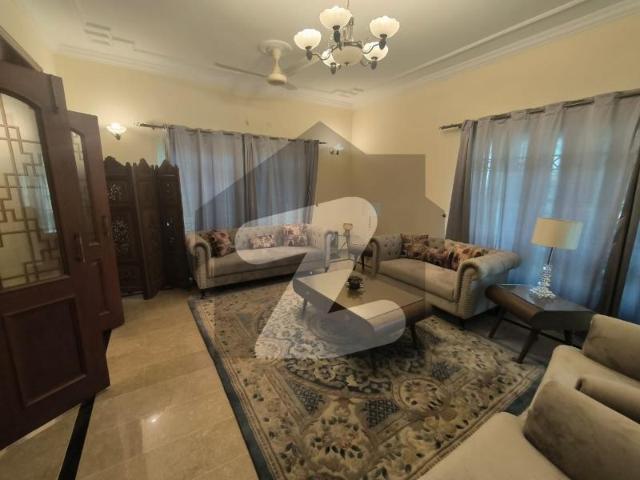 Luxury Owner Built House Multi Transfer E 11