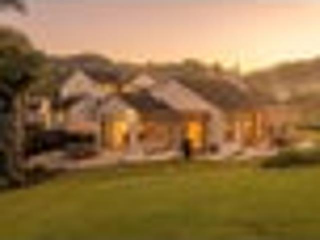 Luxury Living Flaxmill Bay