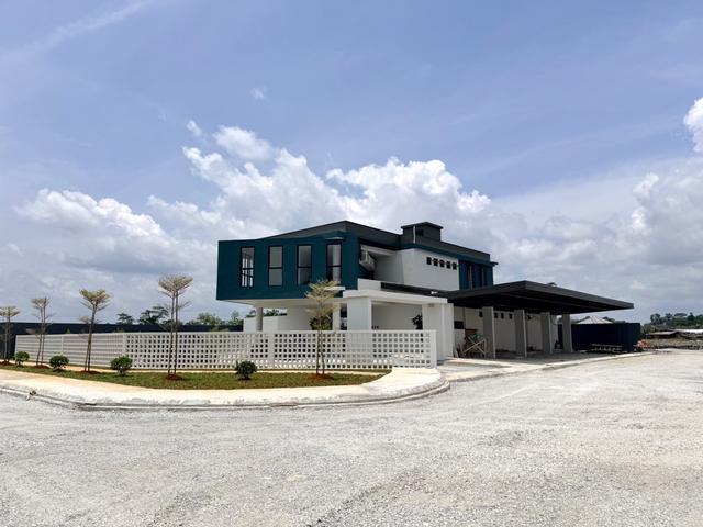 LUXURY LIVING Gated Guarded PETRA JAYA