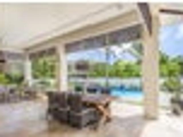 LUXURY LIVING RV $2,000,000