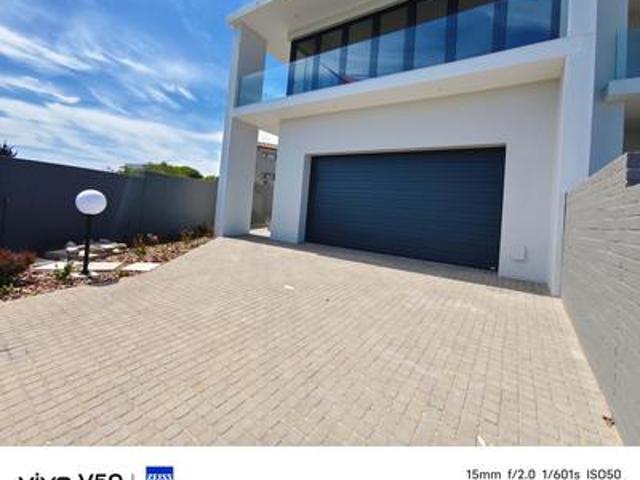 luxury living with views in hartenbo.