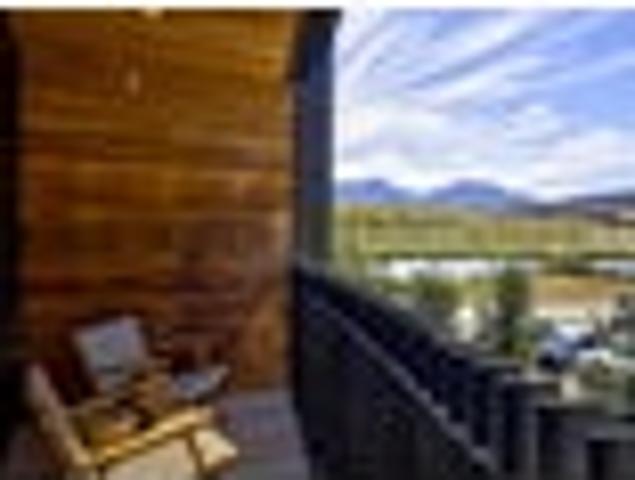 Luxury Lifestyle Close to the Action
