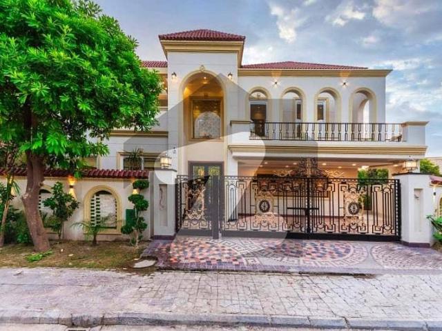 Luxury Modern 1 Kanal House in For RENT in DHA Phase 7 At Good Location