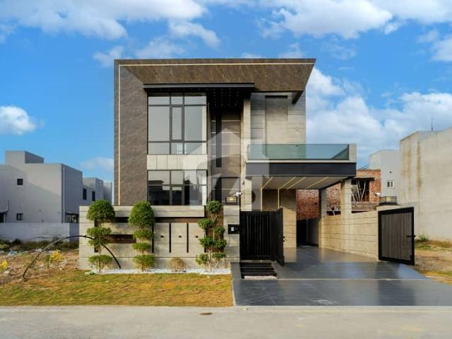 Luxury Meets Style: 10 Marla Most Stunning Modern House for Sale At Hot Location Near To KFC & Imtiaz Store