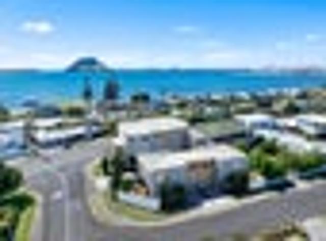 Luxury new builds with views to the Mount
