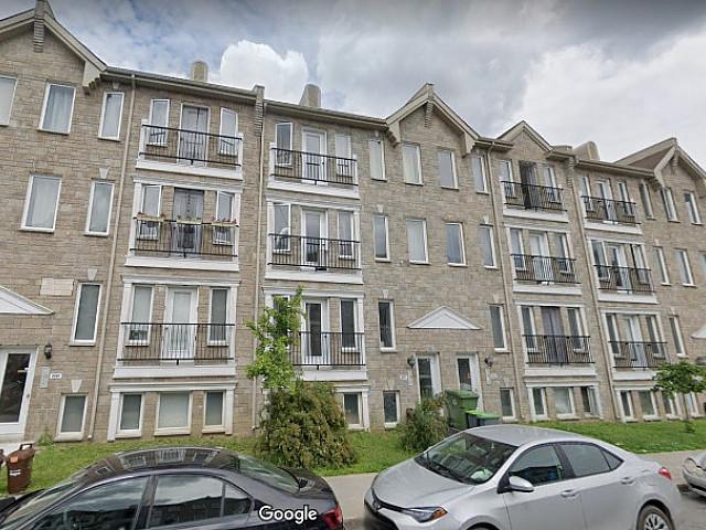 Luxury New Condo C4 6 Mins From Downtown Medium Long Term