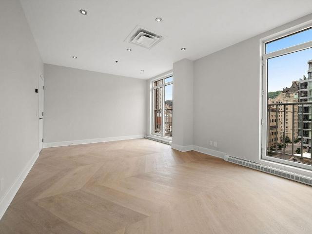 Luxury Spacious Apartment in Golden Square Mile