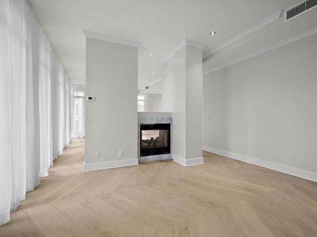Luxury Spacious Apartment in Golden Square Mile