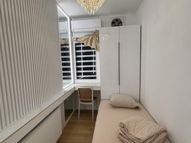 Luxury style Single Room At Damansara Damai | 2 Min to MRT/ In front of Econsave