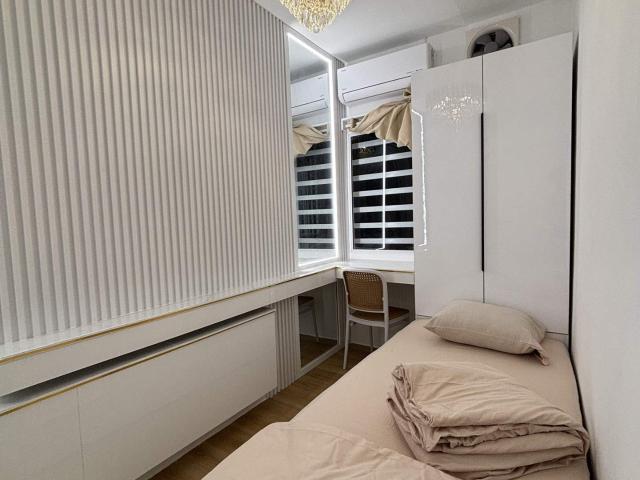 Luxury style Single Room At Damansara Damai | 2 Min to MRT/ In front of Econsave
