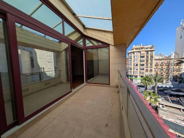 Luxury penthouse for rent in Alicante, Valencia