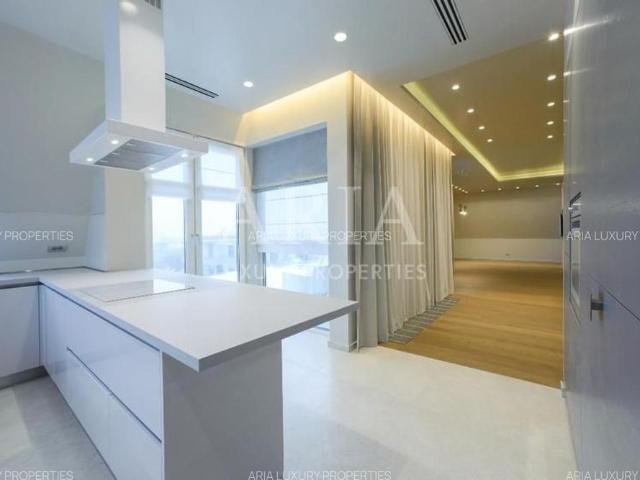 LUXURY PENTHOUSE FOREST
