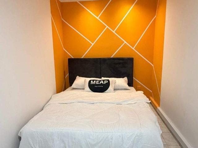 Luxury queen room @ taman taynton view! Walk to Taman Mutiara MRT