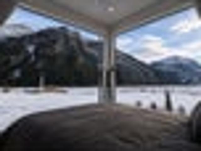 Luxury Mountain Retreat with High Airbnb Income