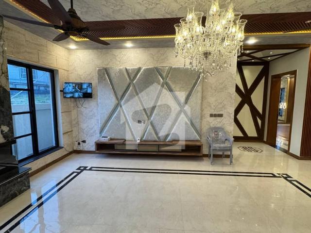 Luxury Redefined Exclusive 1 Kanal House For Sale in Gulberg Residencia, Islamabad