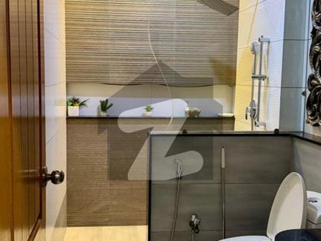 Luxury townhouse available on rent pechs block 6