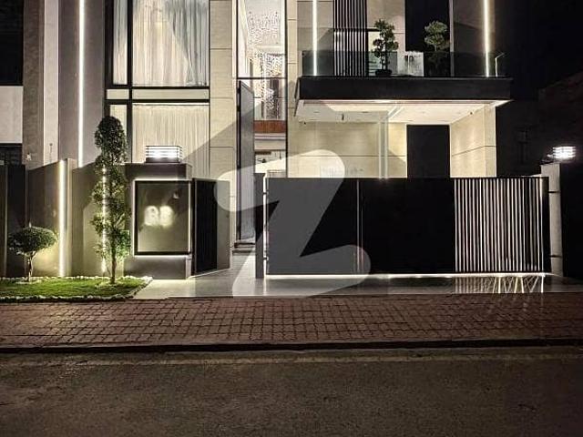 Luxury Top City 10 Marla House For Sale