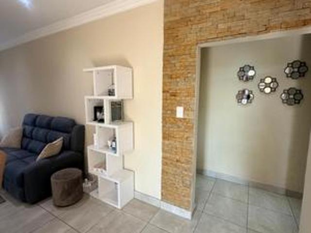 luxury three bedroom apartment on th.