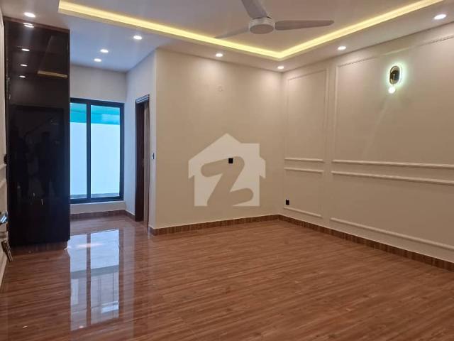 Luxury Triple Storey House For Sale in G 10/2 Prime Location!