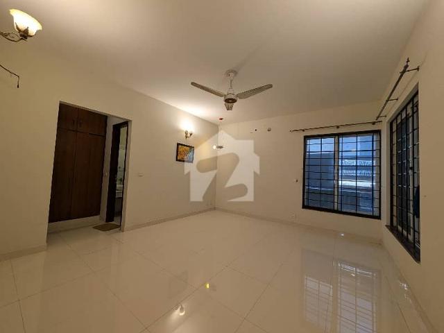 Luxury Triple Storey House For Rent In F11