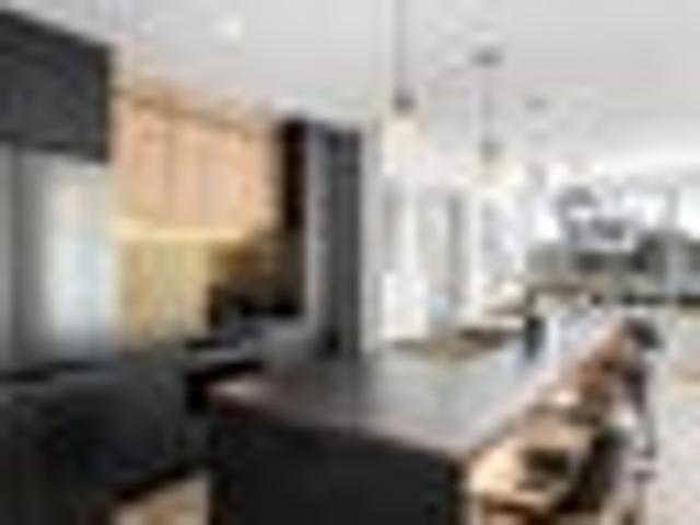 Luxury Two Bedroom Apartment with Pool & Spa