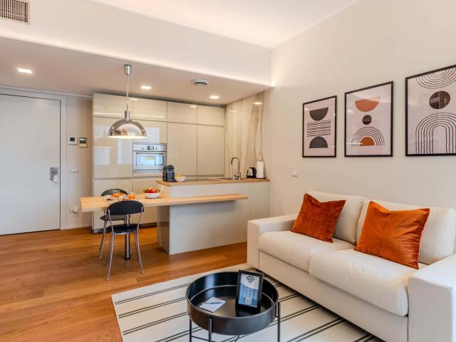 Luxury Velasca I