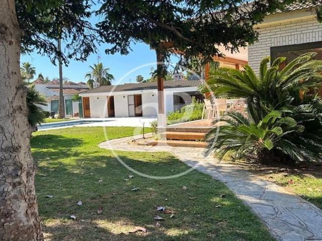 5 bedroom luxury Villa for rent in L'Eliana, Valencia