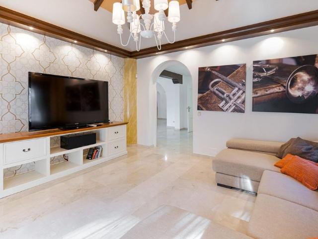 Luxury Villa for rent in Marbella Del Este, Andalusia